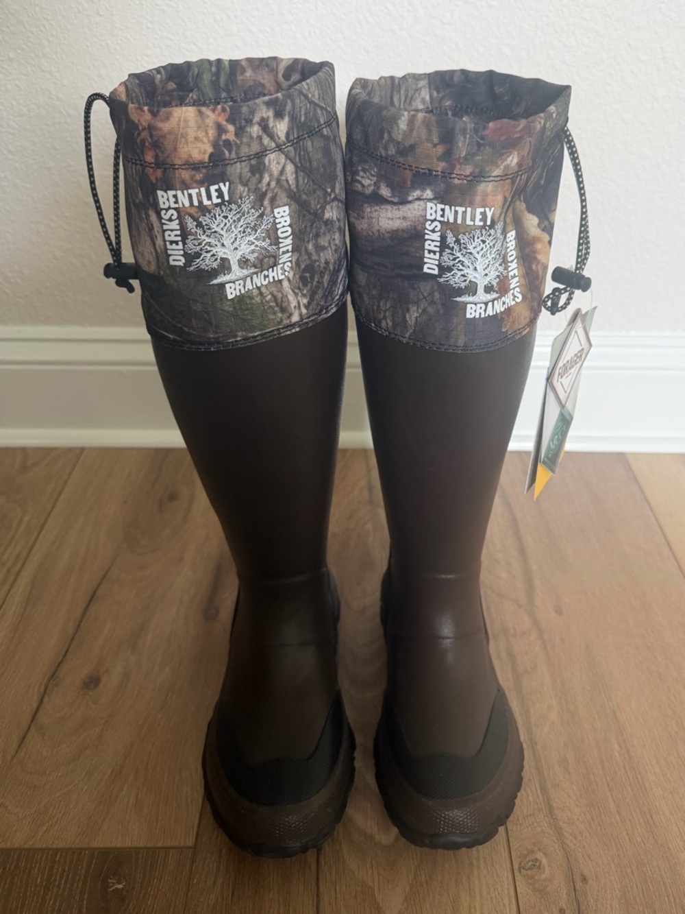 New Muck Boot Unisex Forager Tall Mossy Oak Country DNA Dierks Bentley Hunting